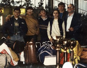 1985 Participaren al Trofeu President i guanyaren les tres copes en disputa com es veu a la foto. Aeroport de Canàries
